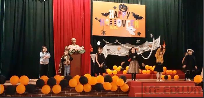 Náo nhiệt, tưng bừng với đêm hội Halloween của học sinh trường Tiểu học và Trung học cơ sở Lê Quý Đôn