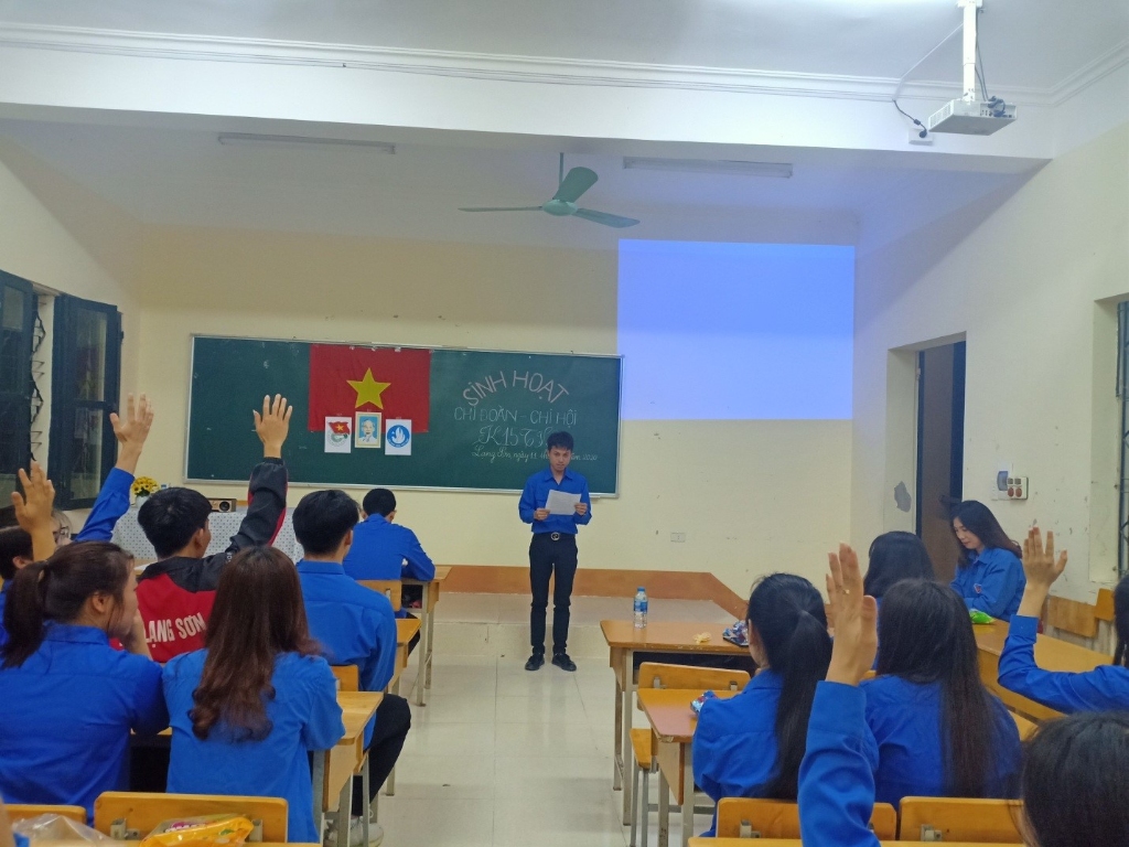 Sinh hoạt định kỳ Tháng Thanh niên ở Trường CĐSP Lạng Sơn